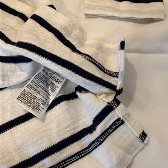 Old Navy Black and White Striped Top - Picture 4 of 6